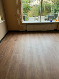 Floorlife Parramatta Warm Brown 1532 Dryback PVC Rechte Stroken - Solza.nl