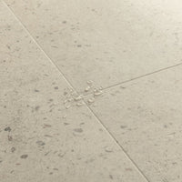 Quick - Step Illume AVMTU40275 Oyster concrete - Tegel Click PVC - Solza.nl