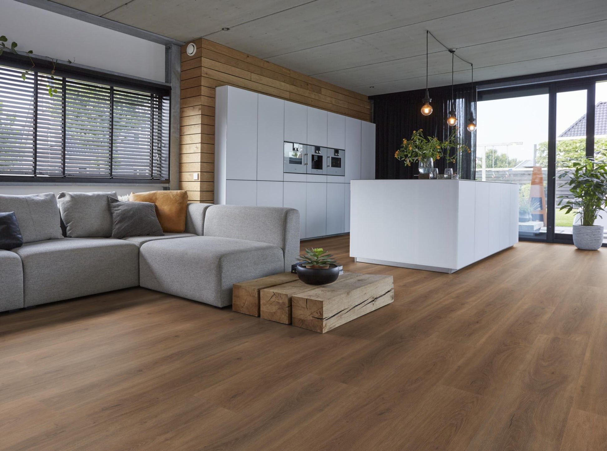 Floorlife Parramatta Warm Brown 1532 Dryback PVC Rechte Stroken - Solza.nl